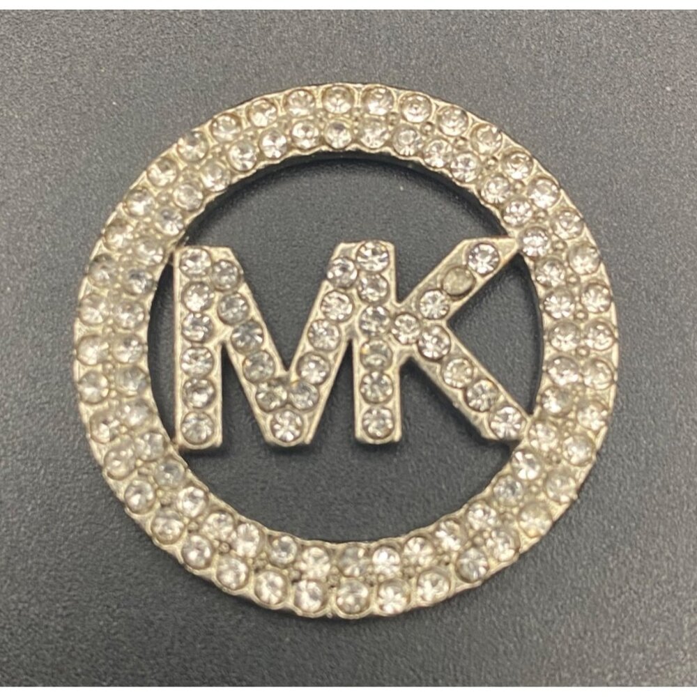 Michael Kors MK Logo Rhinestone Emblem H1326 Silver Tone Replacement Badge 1.25" - Picture 1 of 4